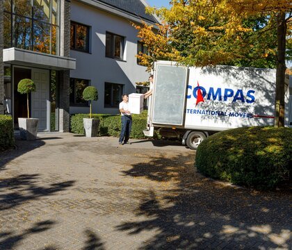 expat relocation services with Compas